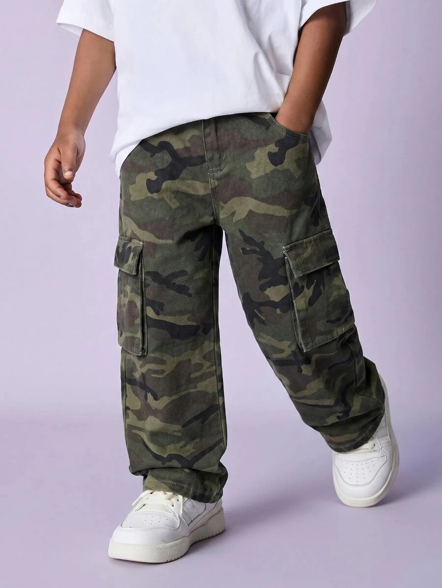 SHEIN Kids Tween Boy Fashion Cool Camouflage-Patterned Loose-Pocket Design Jeans Halloween And Black To School - Army Green - View 1