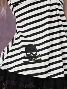 ROMWE Goth Women Tops - Black and White - View 2