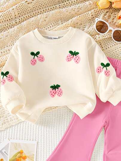SHEIN Playful Pals 2pcs Baby Girl Apricot & Pink Casual Fashion Minimalist Sweet 3D Faux Embroidery Strawberry Print Crew Neck Sweatshirt And Solid Flare Pants Set, Suitable For Autumn/Winter, Daily, Outdoor Wear, Basic Versatile, Fashion