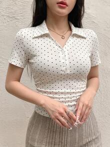 DAZY 女款修身休閒短袖 Polo 衫，黑色配白色波點，春夏運動風 Y2K T-shirt - 白色 - 查看 2