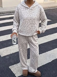SHEIN 青少年女孩豹紋長袖口袋連帽衛衣與運動長褲休閒套裝 - 淺灰色 - 查看 11