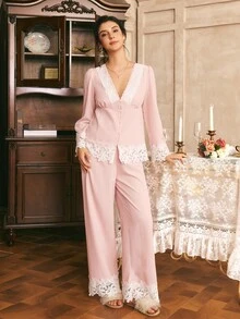 Côtesoire French Elegant Romantic Hollow Embroidery Lace Patchwork Pearl Button Jacquard Woven Women's Pajama Set - Pink - View 3