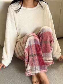 DAZY Conjunto de pijama de mujer para invierno con top de felpa grueso de unicolor y pantalones de pijama a cuadros para dormir en otoño - Blanco - Ver 10