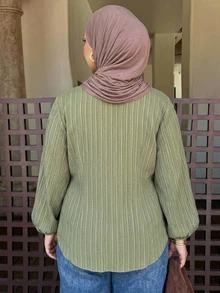 Dazy Plus V-Neck Textured Waist-Cinching Green Elegant Lantern Sleeve Long Sleeve Blouse For Spring, Summer, Autumn - Olive Green - View 2