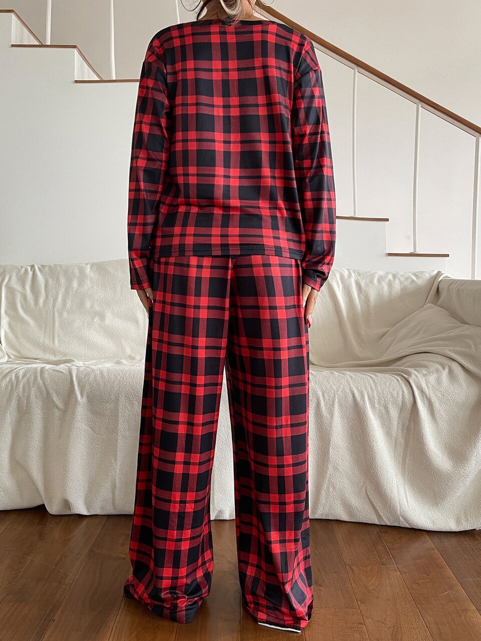 Women's Plaid Top And Pants Pajama Set