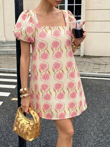 Selianne 女款春夏一件式法式復古甜美風奶油紅大花朵印花方領泡泡袖A字洋裝 - 粉色 - 查看 7