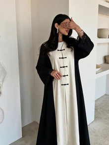 Yasveil 黑色奶油色拼接青蛙鈕扣長袍，蕾絲袖口長袖拼接端莊長款長袍，適合初秋宗教節慶宴會場合 - 彩色 - 查看 4