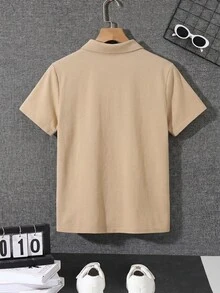 SHEIN 兒童青少年男孩深藍色極簡剪影細節POLO衫休閒學院風舒適時尚極簡實用百搭柔軟面料適合日常穿著適合學校適合旅行適合返校季適合假期派對適合夏季海灘度假適合夏季氛圍適合假期適合春夏穿著 - 卡其色 - 查看 2