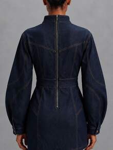 Zerodot Gaun Mini Denim Gelap Wanita dengan Struktur untuk Pesta Liburan Musim Gugur/Pra-Musim Gugur - Dark Wash - View 2