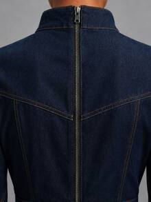 Zerodot Gaun Mini Denim Gelap Wanita dengan Struktur untuk Pesta Liburan Musim Gugur/Pra-Musim Gugur - Dark Wash - View 7