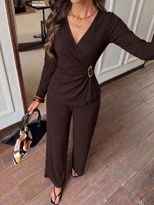 Modelyn طقم نسائي من قطعتين لفصلي الربيع والخريف، بياقة V وإبزيم معدني جانبي، أنيق وعصري متعدد الاستخدامات للتنقل والارتداء اليومي - بني - مشاهدة 9