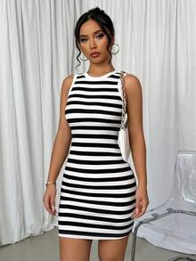 Xyvia Vestido ajustado a rayas sin mangas y mini - Blanco y Negro - Ver 5