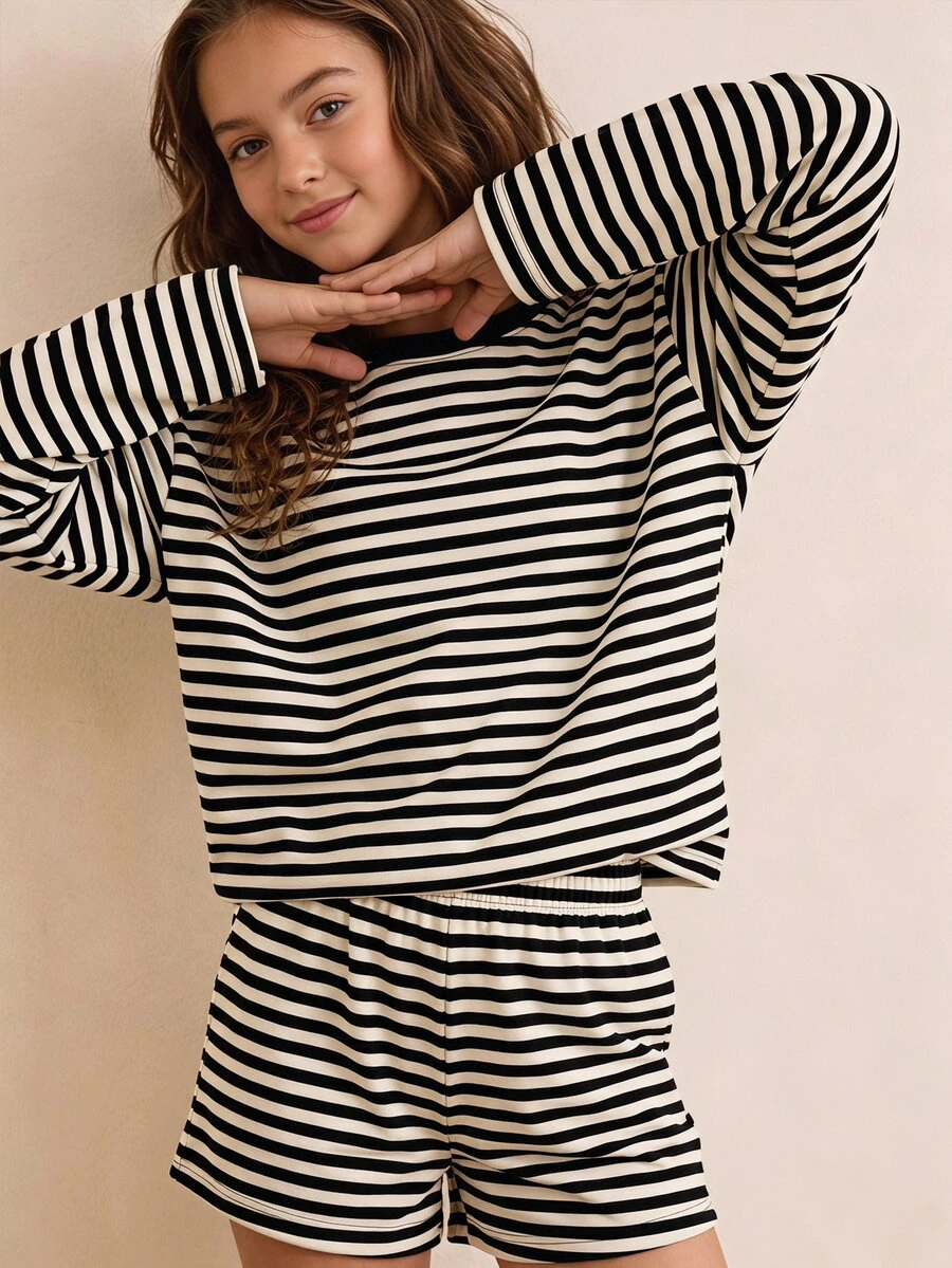 Tween Girl Black And White Long Sleeve T-Shirt Shorts Set School Career Autumn - Black and White - View 1
