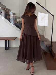 Modelyn 女款酒紅色編織短袖收腰雪紡拼接腰帶扣優雅浪漫A字中長洋裝 - 酒紅色 - 查看 6