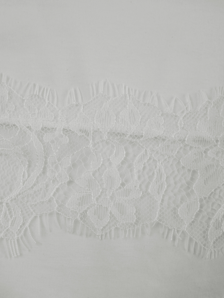 Mulvari 女款休閒白色圓領短袖T恤，誇張荷葉邊與蕾絲細節，常規面料上衣，白色棉質蕾絲下擺抽褶T恤，圓領短袖，經典白色現代基本款創新設計，適合18-35歲女性夏季休閒日常出遊、度假與上班穿搭上衣 - 白色 - 查看 8