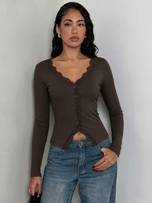 SHEIN Glamour 女士极简黑色针织深V领长袖蕾丝拼接开襟常规T恤性感上衣女士长袖上衣 - 棕色 - 查看 6