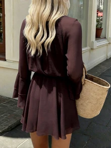 SHEIN PariChic فستان نسائي بأسلوب فرنسي مع أكمام مكشكشة واسعة وخصر مطاطي قصير من الشيفون البني فستان الجنية - بني - مشاهدة 2