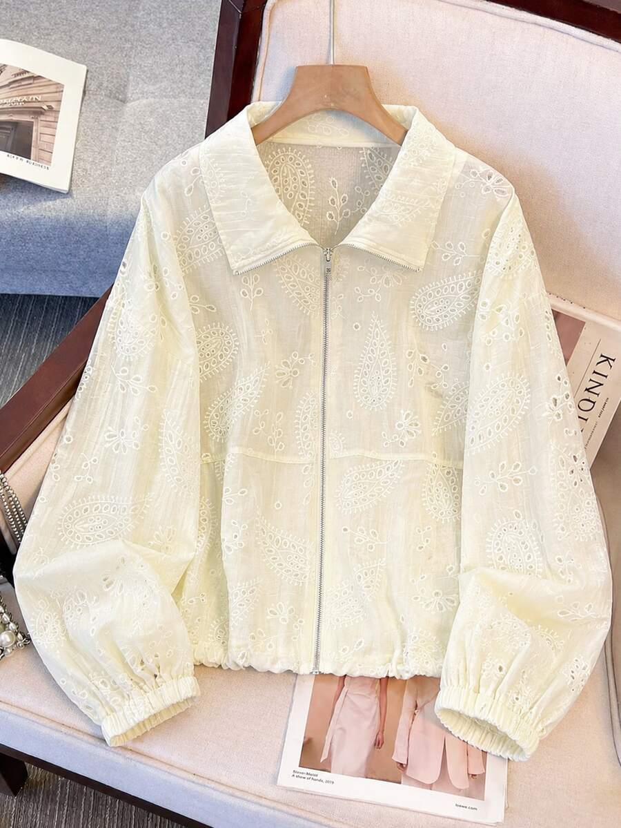 GlowEve CURVE Jaket Pendek Lengan Panjang Berenda Motif Bunga Polos Elegan Ukuran Plus untuk Wanita, Cocok untuk Pakaian Kasual Musim Semi dan Gugur. - Kuning muda - View 1