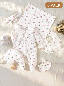 SHEIN 新生女嬰白色花卉連身衣+帽子+手套+圍兜+髮飾+包巾6件套，長袖連腳連身衣，前扣鈕扣開合，蕾絲拼接甜美可愛風，柔軟面料，適合滿月禮物、出生賀禮禮盒套裝 - 白色 - 查看 4