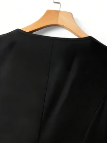 GlowEve CURVE Plus Size Women's Elegant Business Casual Colorblock Square Neck Puff Sleeve Pearl Button Front Slit Hem Fitted A-Line Short Jacket Autumn/Winter - Black - View 5