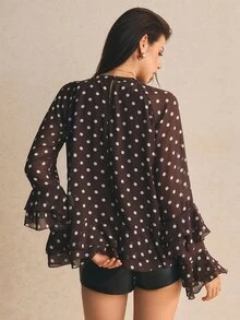 Poéselle 女款法式風格百搭波點荷葉邊下擺襯衫，適合約會、節慶，秋季女裝穿搭 - 咖啡棕 - 查看 2