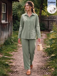 Rusticease 植物刺繡休閒鄉村風襯衫長褲套裝 女款亞麻上衣兩件套 秋季野餐旅行穿搭 鼠尾草綠 - 綠色 - 查看 4