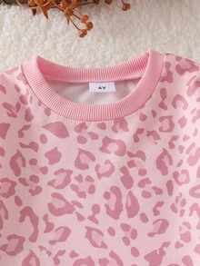 SHEIN Elladie kids 2件組少女甜酷風3D蝴蝶結裝飾粉色上衣+粉色喇叭褲套裝，黑色與粉色上衣配多個白色蝴蝶結，粉色豹紋喇叭褲，時尚甜酷美學，可愛混搭風，適合開學季、外出與街頭穿搭 - 粉色 - 查看 9
