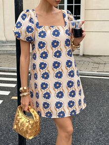 Flora Isola Flora Isola 女款春夏法式復古甜美風花卉印花方領泡泡袖收腰A字迷你洋裝 - 藍色 - 查看 6