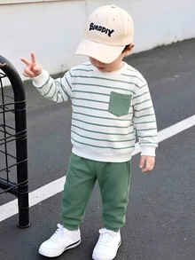 男嬰拼色條紋假口袋圓領衛衣，韓系簡約男童休閒套頭衫，時尚幼兒外出上衣，清新風格兒童日常穿搭，百搭經典小男孩秋季上衣，吸睛時尚童裝套頭衫，熱門嬰兒街頭風百搭上衣 - 彩色 - 查看 3