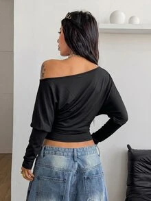 Coolane 女款春季極簡Y2K基本款日常休閒復古街頭風彈性白色寬鬆不對稱領長袖抓皺短版T恤，白色上衣 - 黑色 - 查看 7
