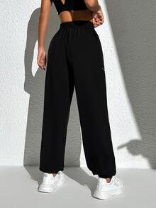 Exploreva Exploreva Color-Block Side Striped Sports Pants With Pockets For Outdoor Activities Joggers For Women - Black - View 2