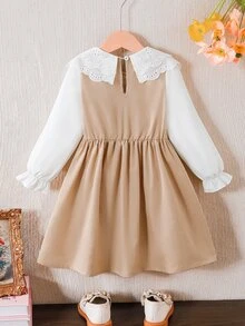 SHEIN Elladie kids 女童學院風蕾絲刺繡大領設計精緻玫瑰金雙排扣泡泡袖長袖百褶下擺洋裝，適合日常通勤休閒返校季 - 卡其色 - 查看 2
