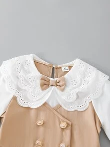 SHEIN Elladie kids 女童學院風蕾絲刺繡大領設計精緻玫瑰金雙排扣泡泡袖長袖百褶下擺洋裝，適合日常通勤休閒返校季 - 卡其色 - 查看 10
