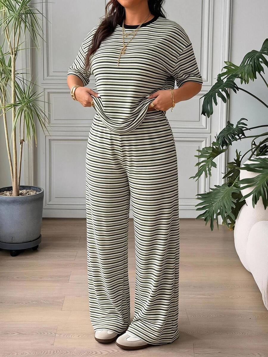 SHEIN EZwear 大尺碼女款條紋圓領T恤與長褲休閒兩件套 - 彩色 - 查看 1