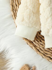 SHEIN 柔軟毛絨新生兒寶寶卡通熊刺繡衛衣與長褲套裝，可愛嬰兒服飾家庭配色棕色米色冬季款 - 白色 - 查看 8