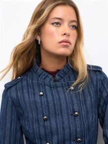 Nöista Dark Blue Double-Breasted Denim Jacket With Metal Buttons. Smart Casual Layer For Office And Weekend Looks. Cozy - Blue - View 12