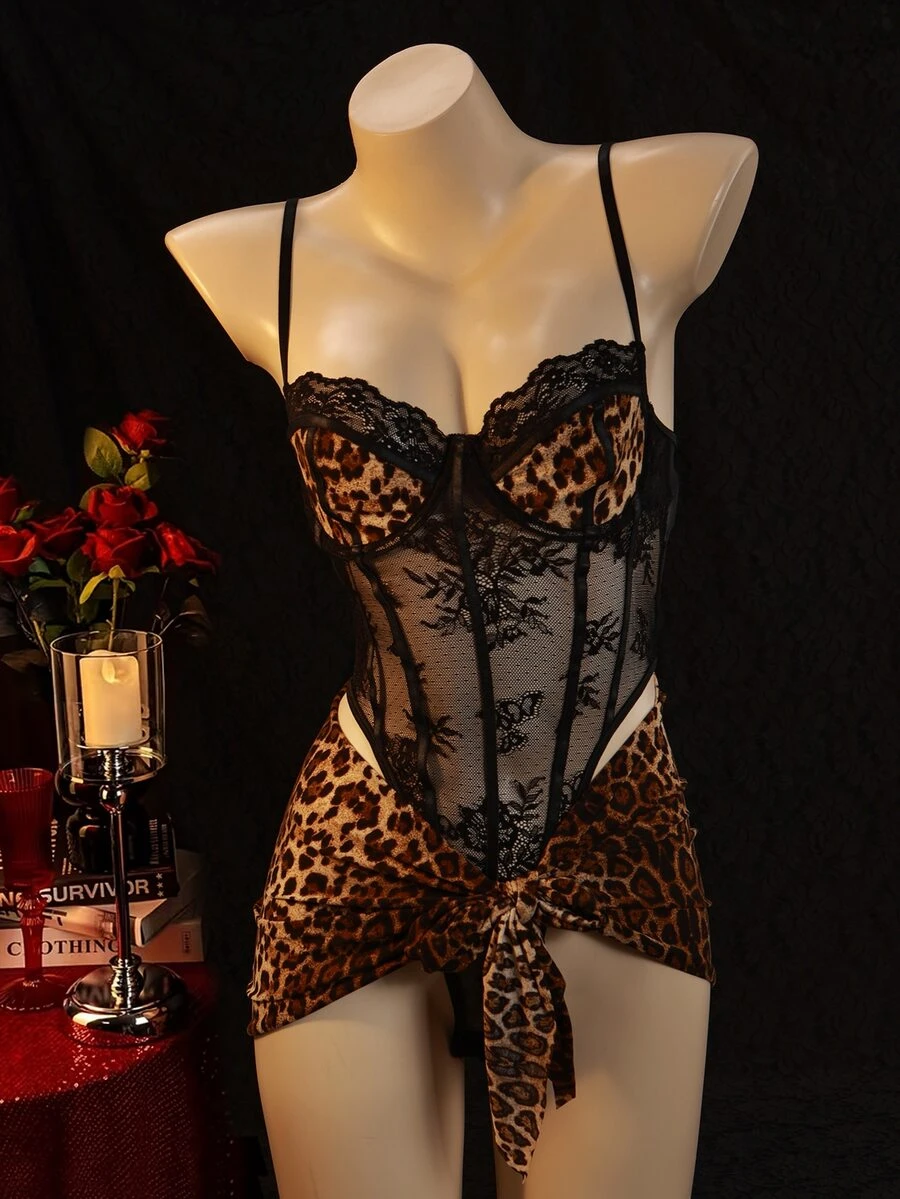 Seduluxe Set de 2 piezas Minifalda ajustado con cordones y estampado de leopardo y bodysuits para salir - Multicolor - Ver 1