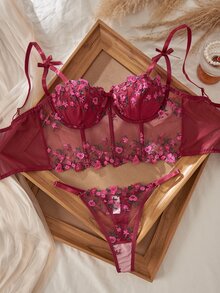 Myrelith 2pcs Set Bra dan Celana Dalam Berkawat Bordir Mawar Burgundy untuk Wanita - Burgundy - View 4