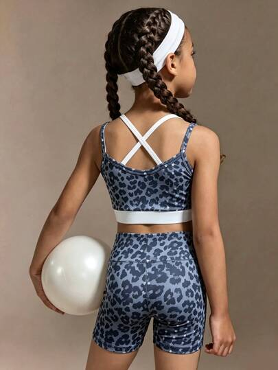 SHEIN Young Girls' Sporty Dress, Black Polka Dot Print Designed For Fashion And Activity. Made Of Soft, Elastic Fabric To Ensure Comfort During Light Exercise, Dance Practice Or Daily Play, Allowing Girls To Fully Express Their Vibrant Energy