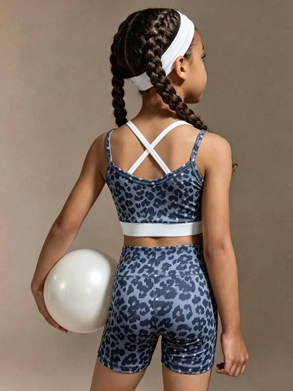 SHEIN Young Girls' Sporty Dress, Black Polka Dot Print Designed For Fashion And Activity. Made Of Soft, Elastic Fabric To Ensure Comfort During Light Exercise, Dance Practice Or Daily Play, Allowing Girls To Fully Express Their Vibrant Energy