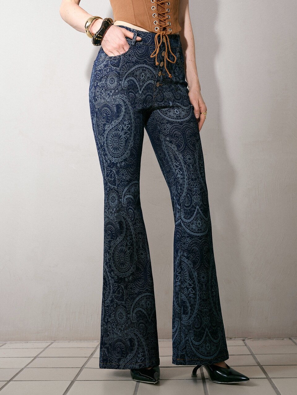 MOTF ELEGANT RETRO VINTAGE 70S 80S METAL BUTTON DECOR RAW NAVY BLUE ALL-MATCH VERSATILE FLARED JEANS EVERYDAY NIGHT OUT AUTUMN