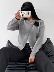 Balvessa 女士休闲3D立体花卉装饰圆领落肩长袖毛衣，秋冬季长袖上衣，针织套头衫 - 深灰色 - 查看 7