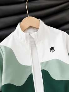 SHEIN Coolqubz 小男孩字母圖案拼色長袖上衣與短褲休閒日常兩件套 - 綠色 - 查看 3