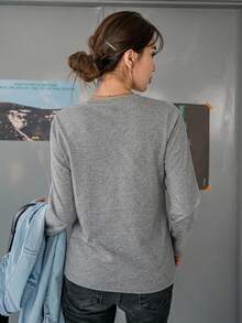 DAZY 女款極簡純色圓領長袖T恤，適合日常穿著，秋季款 - 深灰色 - 查看 5