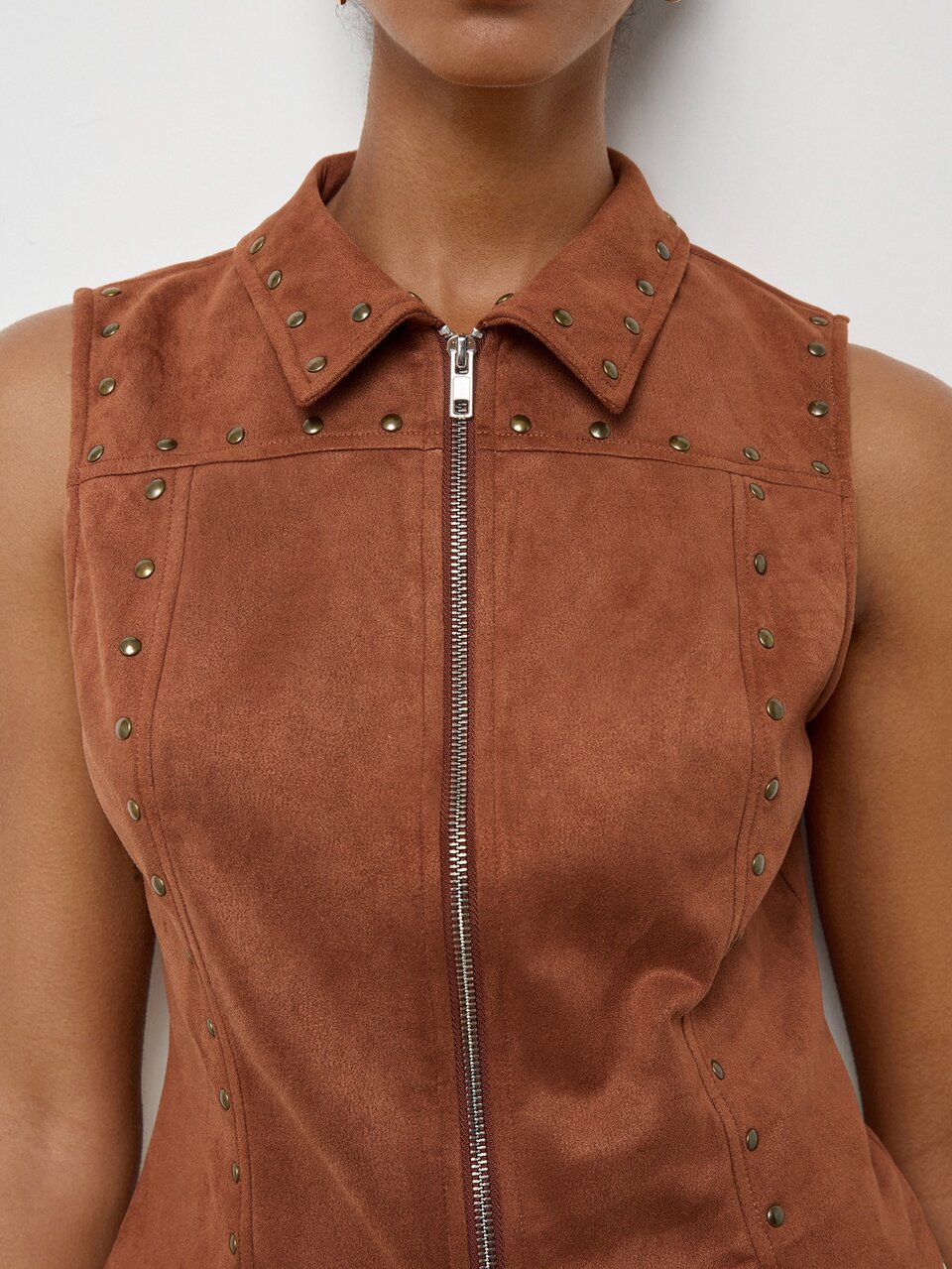 SHEIN Maija All Shades Of Brown Suede Foil Metal Decor Sleeveless Front Zipper Fitted Women's Jacket Autumn Zipper Opening Modern Urban Night Out Western Sexy