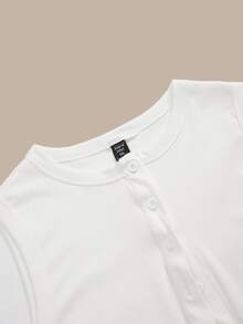 SHEIN BASICS 大尺碼針織修身背心，休閒日常傳統優雅，夏季滿版白色，適合辦公室、度假、夜店、正式場合與派對 - 白色 - 查看 4