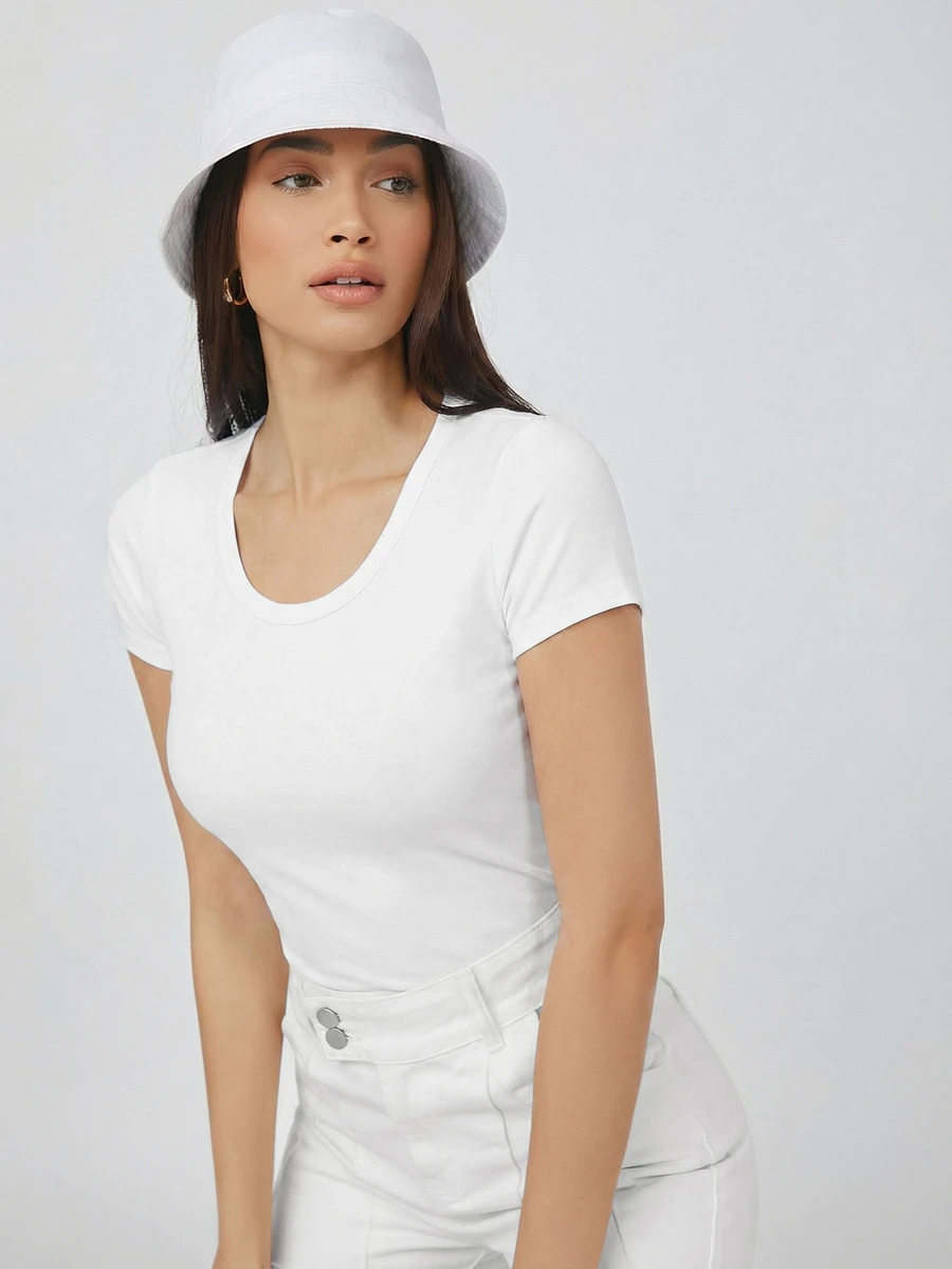 SHEIN BASICS 女款純色短袖修身休閒百搭多功能T恤上衣 白色 旅行度假 夏季 日常 白天 家居
