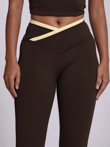 Musera Sport V Dipped Contrast Colour Edge Fitted Active Coord Legging Butter Yellow Fall Winter Autumn Gym Pilates Fitness Daily Casual - Coffee Brown - View 5