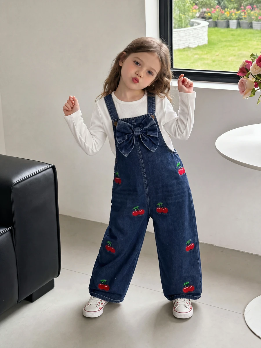 SHEIN Genkimix Kids 女童(小)牛仔背帶褲 & 連體褲 - 中等水洗藍 - 查看 1