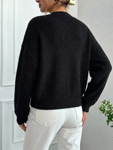 SHEIN كارديجان نسائي بلون موحد محبوك بأضلاع مع أزرار وياقة على شكل حرف V وأكمام طويلة كاجوال أساسي للمكتب والاستخدام اليومي والأعمال والمدرسة باللون الأسود للخريف - الأسود - مشاهدة 2